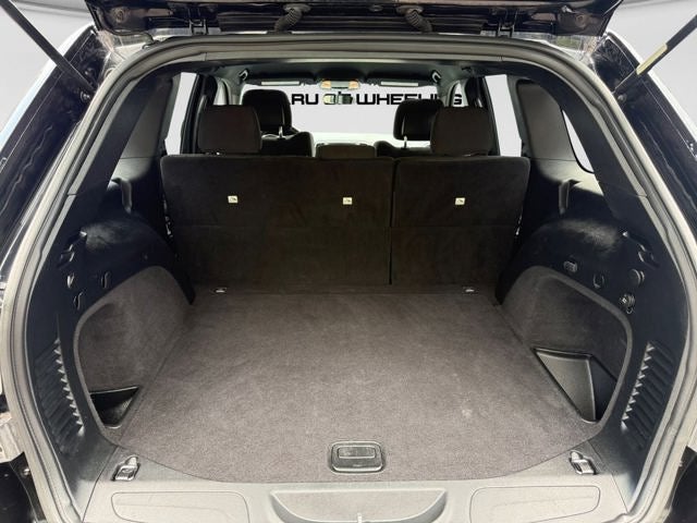 2018 Jeep Grand Cherokee Laredo E