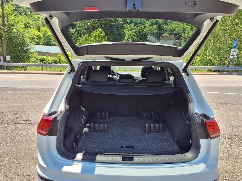 2022 Volkswagen Tiguan 2.0T SE R-Line Black