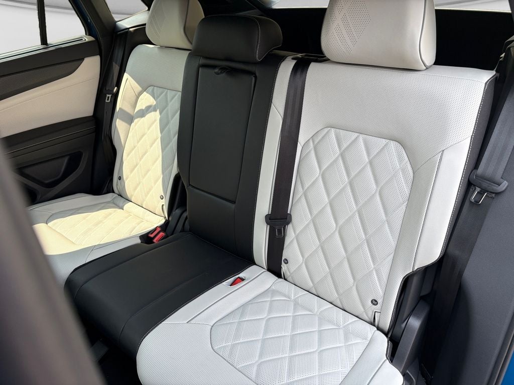 2026 Volkswagen Atlas Cross Sport SEL Premium R-LINE - Photo 19