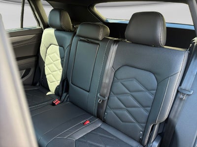 2026 Volkswagen Atlas Cross Sport SE w/Technology