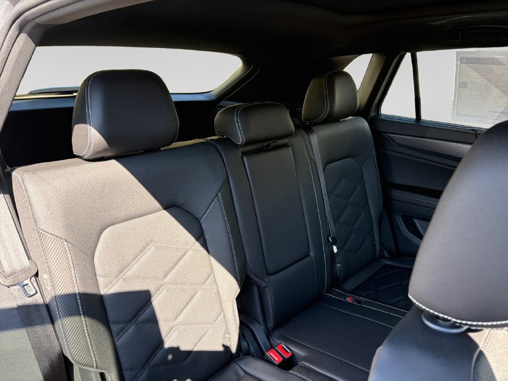 2026 Volkswagen Atlas Cross Sport SE w/Technology