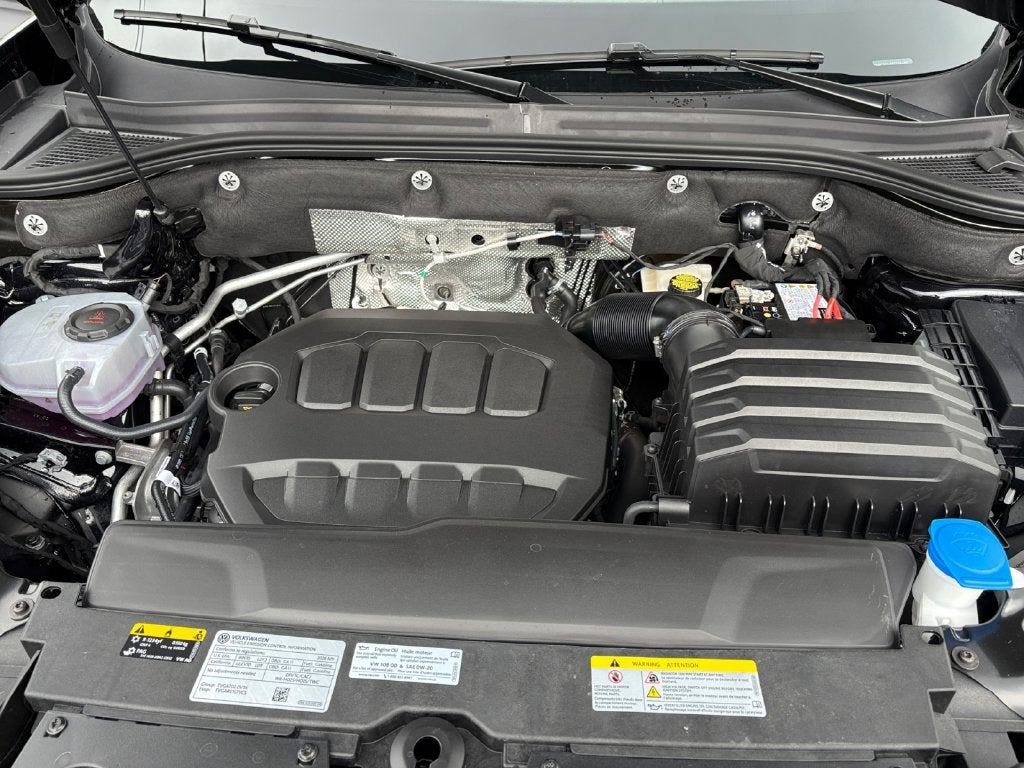 2026 Volkswagen Atlas Cross Sport SE w/Technology