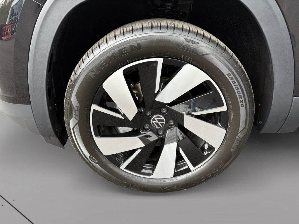 2026 Volkswagen Atlas Cross Sport SE w/Technology