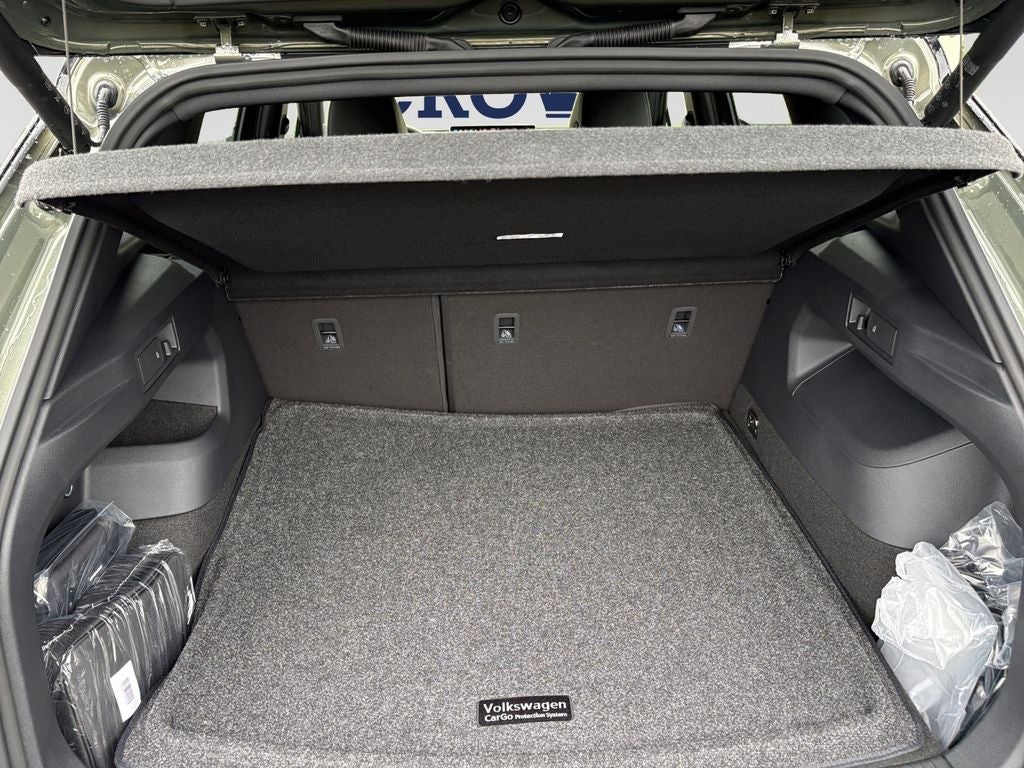 2026 Volkswagen Tiguan 2.0T SEL R-Line Turbo