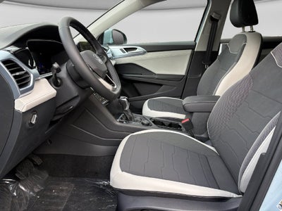 2027 Volkswagen Taos 1.5T SE